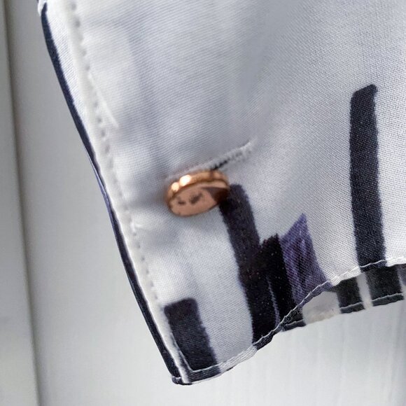 Ivanka Trump - Button Front Print Longsleeve Shirt with Cuffs - Picture 9 of 13